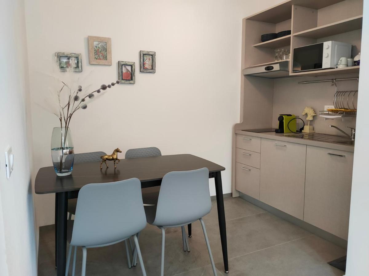 Iris Ar Holiday-home Appartamento Peschiera del Garda